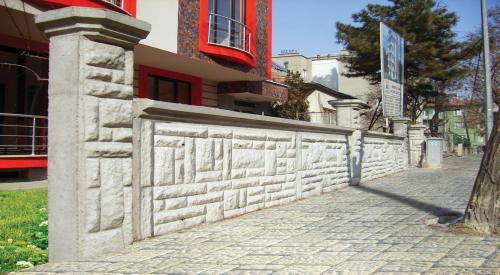 EFE - 018 DERİN TAŞ DESEN Bahçe Duvarı Beton Kalıp